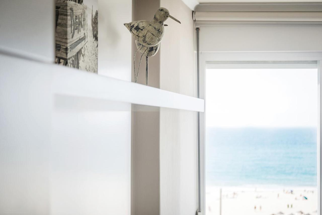 Amazing Apartment In コスタ・ダ・カパリカ エクステリア 写真