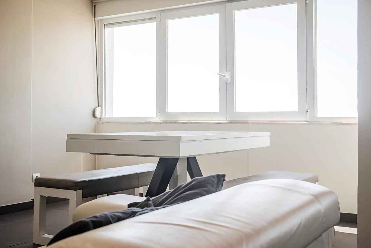 Amazing Apartment In コスタ・ダ・カパリカ エクステリア 写真